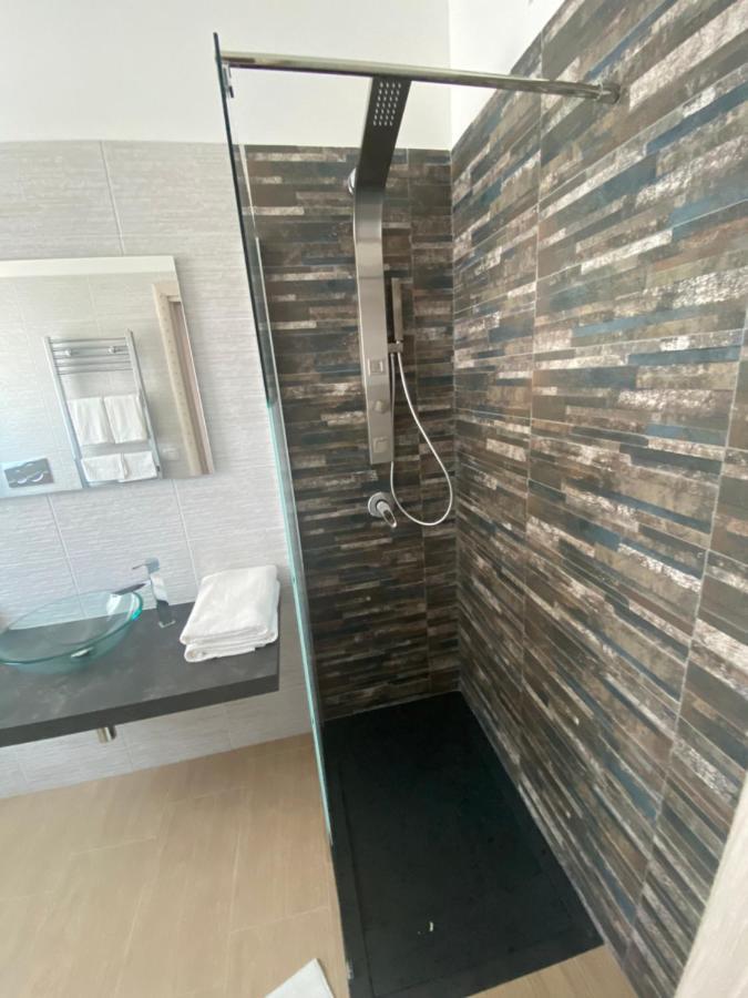 B&B La Perla & Suites Bari Exterior photo
