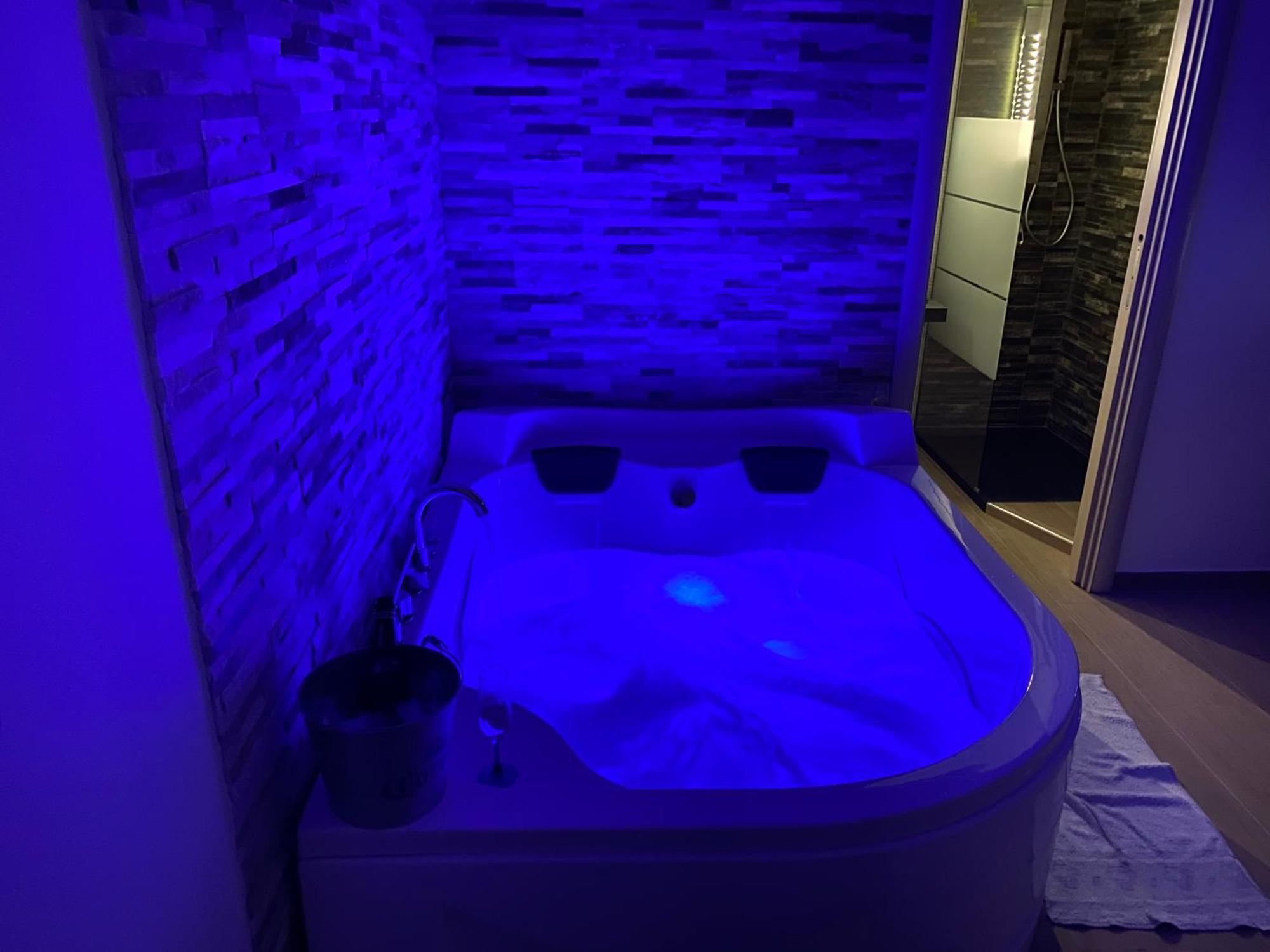 B&B La Perla & Suites Bari Exterior photo
